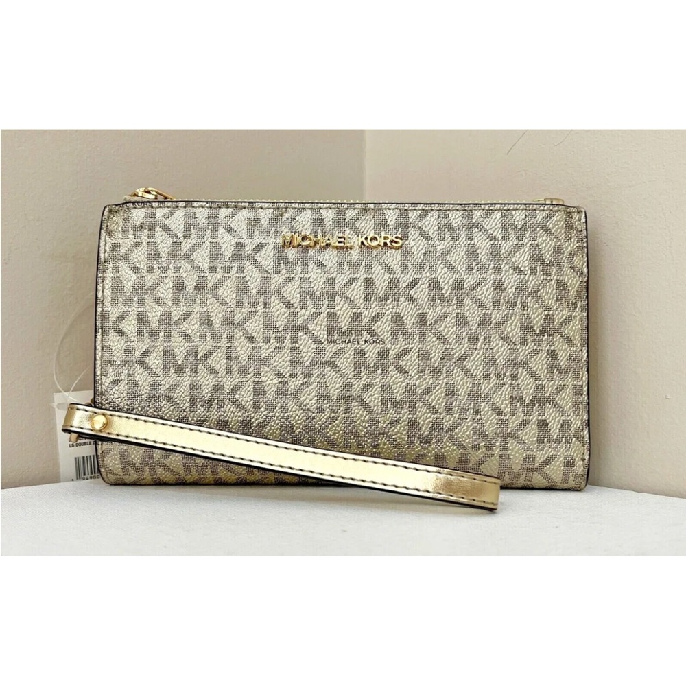 New Michael Kors Jet Set Travel Double Zip Wallet PVC Pale Gold